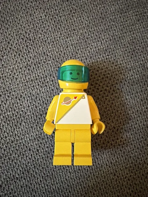 Vintage LEGO Space Futuron Yellow Minifigure With Air Tanks 6953 6990 #sp016