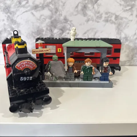 Harry Potter Lego Set #4758 Hogwarts Express COMPLETE w/ MiniFigs VINTAGE