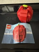 LEGO Promotional: The Brick Apple (3300000)