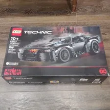 LEGO Technic The Batman Batmobile 42127 Building Set (1360 Pieces) New/ Sealed