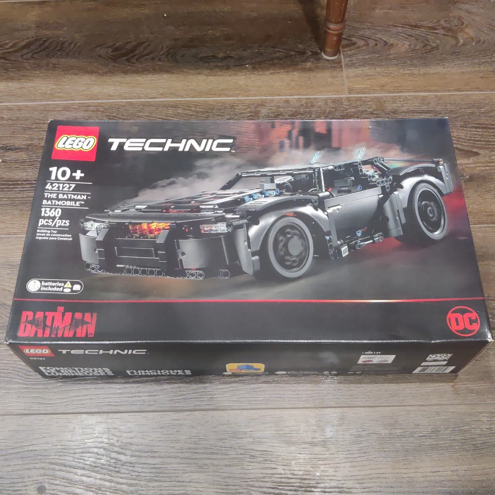 LEGO Technic The Batman Batmobile 42127 Building Set (1360 Pieces) New/ Sealed