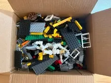 Legos mixed lot 3lbs 3.9 oz