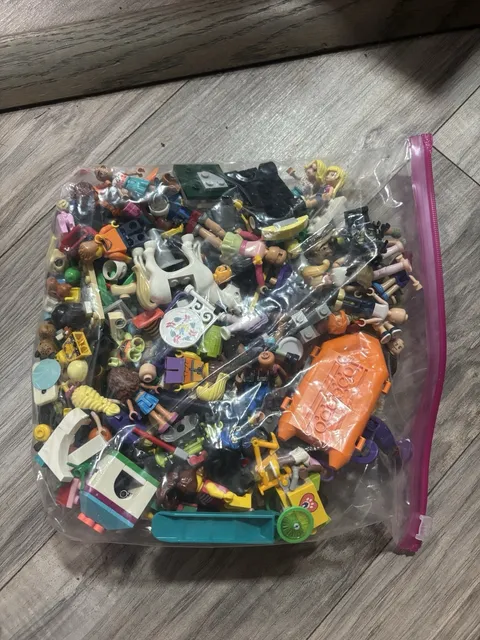 LEGO Assorted Figurines 1lb 4.6oz 