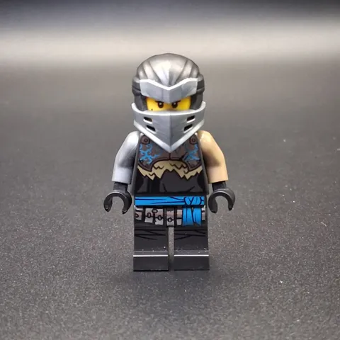 Lego Ninjago Nya Hero Master of the Mountain Minifigure 