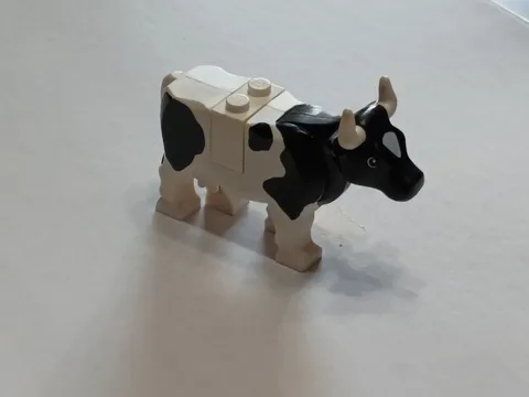 LEGO  BLACK & WHITE COW ~ Minifigure Minifig City Farm Animal Rare Retired