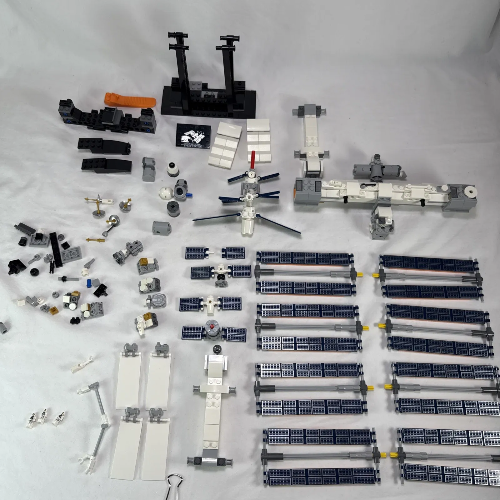 LEGO Ideas: International Space Station (21321) No Box No Instructions READ Desc