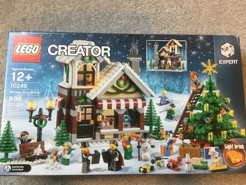 LEGO Creator Expert: Winter Toy Shop (10249) New Retired Set