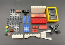 LEGO Small Lot of Assorted Bricks, Pieces & Parts