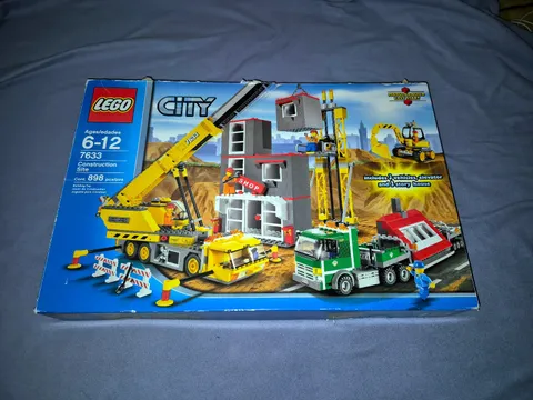 LEGO City - Construction Site (7633) - Complete with Box, Instructions, Minifigs