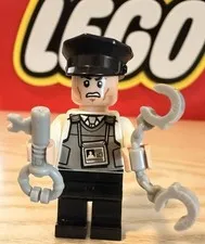 Lego DC Prison Guard Minifigure With Accessories 