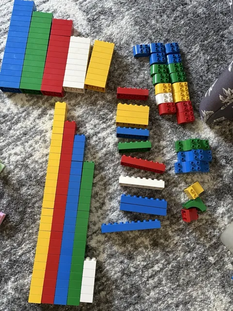 Lego Duplo Lot Of  154 Pieces Mixed Sets