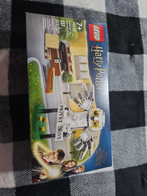 LEGO Harry Potter: Hedwig at 4 Privet Drive (76425)