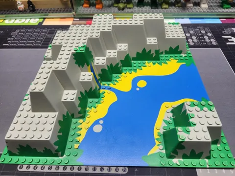 LEGO Raised Baseplate 32x32 Canyon Blue Yellow Stream 6024px2 6278 6281 Pirates