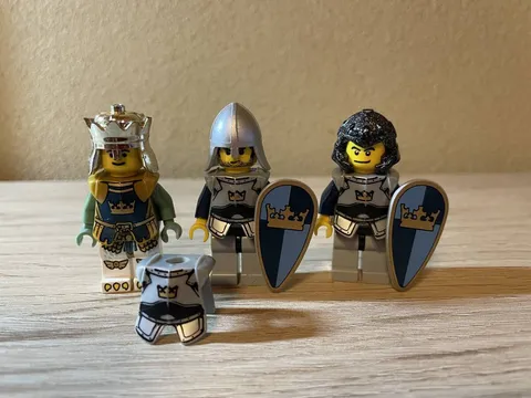 Lego Minifigure Crown Knight King Soldier Knight Armor Helmet Shield Castle Seri