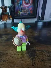 LEGO Simpsons Krusty The Clown Minifigure Complete w/ Pie Accessory Used