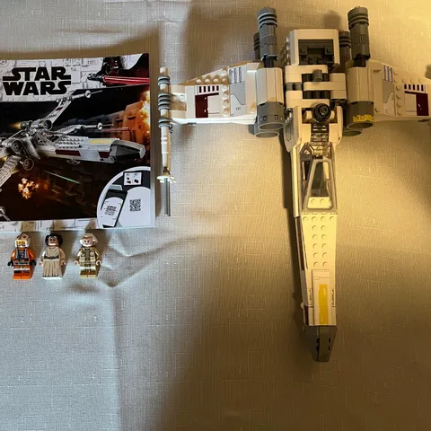 LEGO Star Wars: Luke Skywalker's X-Wing Fighter (75301) PLEASE READ DESCRIPTION