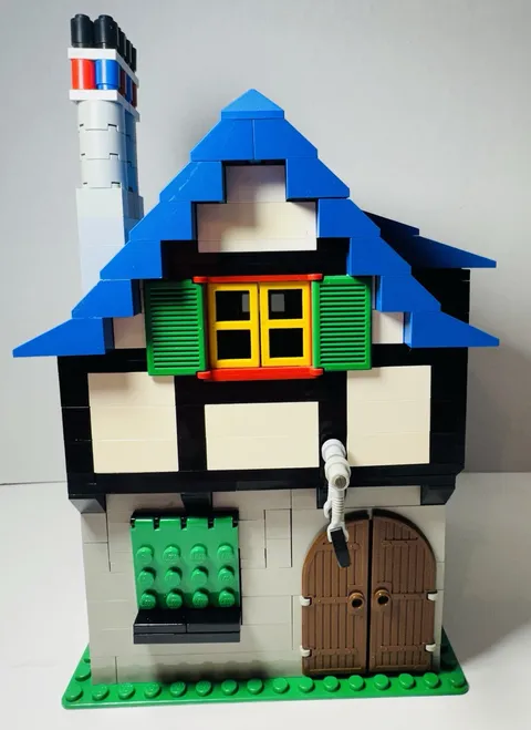LEGO Castle: Blacksmith Shop (3739) Vintage PLEASE READ