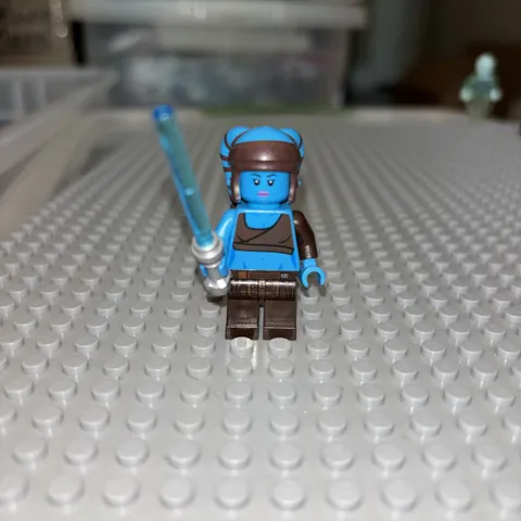 LEGO Star Wars Aayla Secura Minifigure Jedi Republic Fighter 75182