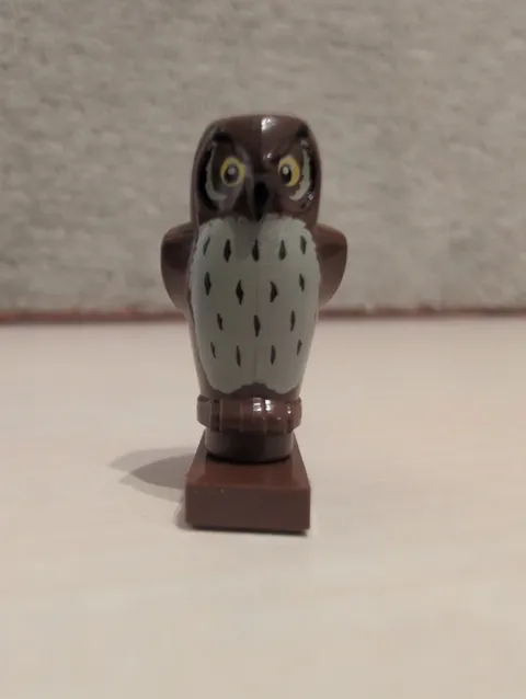 Harry Potter LEGO Pigwidgeon Reddish Brown Owl Mini Figure Base Not Included 
