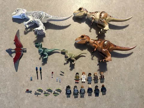 LEGO: Jurassic World Items -Slightly Used- Incomplete - See Details on Each Item
