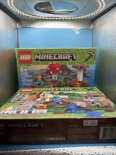 Lego minecraft 2 Set - Iron Golem/Mushroom island - Open Box - Complete Sets