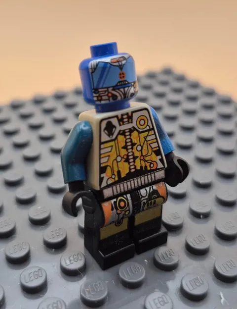 LEGO Blue Techdroid 1 Minifigure sp043 6975 6800 6816 UFO CMF Lot Space Vintage
