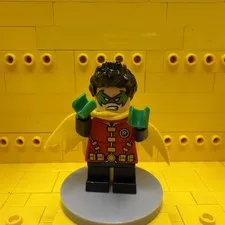 LEGO ROBIN short legs minifigure DC COMICS set 76159 sh651 sh0651 figure