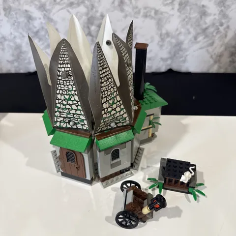 Lego Harry Potter 4707 Hagrid's Hut Hagrids Hagrid INCOMPLETE