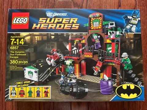 NEW LEGO Super Heroes The Dynamic Duo Funhouse Escape 6857 , SEALED!