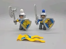 Lego Duplo - Vintage Medieval Armored Knights With Sword Shield Axe parts 4777