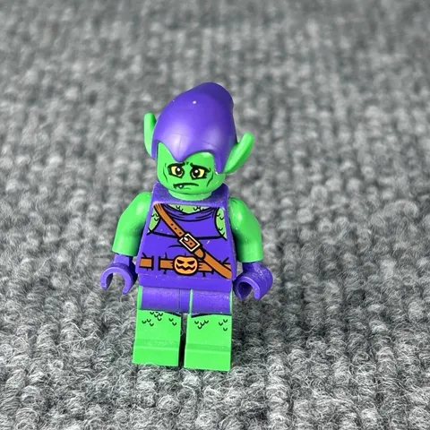 LEGO Marvel Super Heroes Green Goblin Minifigure sh102 Purple Hood Spiderman