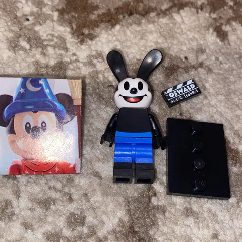 LEGO Disney 100 - Oswald the Lucky Rabbit Minifigure - dis092 - 71038