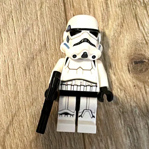 LEGO Star Wars Stormtrooper Minifigure in good condition w/ blaster