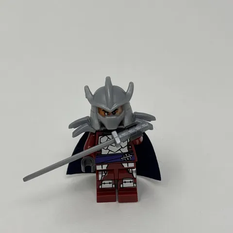 LEGO Teenage Mutant Ninja Turtles - Shredder Dark Blue Cape (tnt020) Minifigure