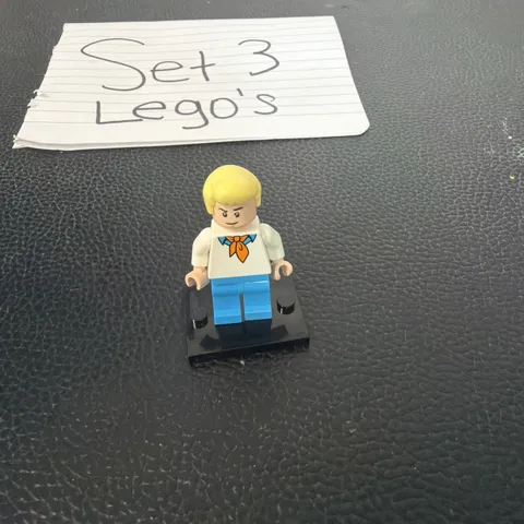 Lego Scooby-Doo Minifigure Fred Jones 75902!