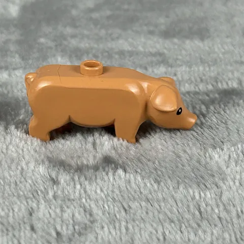 Lego Flesh Pig with Black Eyes and White Pupils Animal Minifigure Nougat