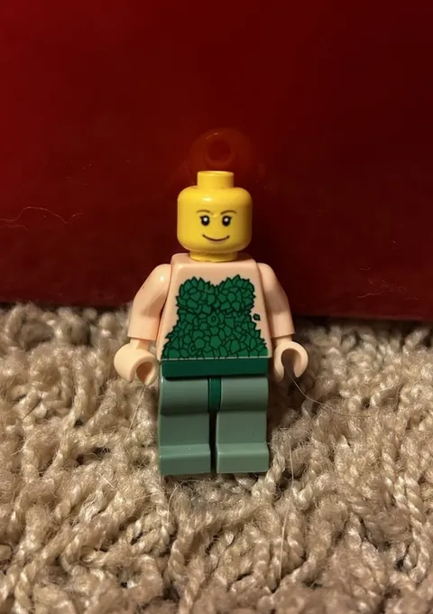 LEGO Arkham Asylum Poison Ivy Minifigure - NO HAIR - 2006 bat018 Batman 7785