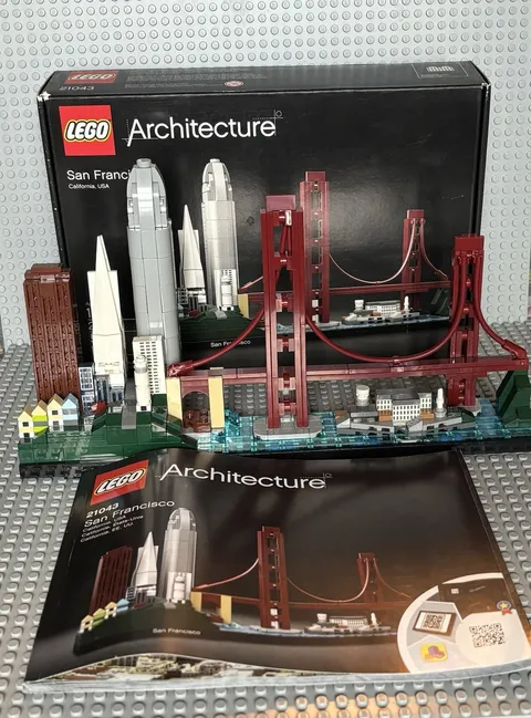 Lego Architecture 21043 San Francisco w/ Manual, Box, Extra Parts