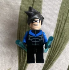 LEGO Nightwing Minifigure 