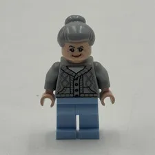 LEGO Aunt May from Tobey Maguire Spider-man 2 LEGO set #76321