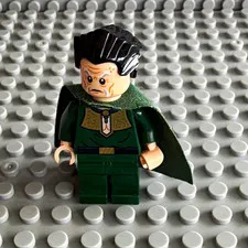 LEGO Green Suit Minifigure - Dark Green Cape & Black Hair Plastic Figure