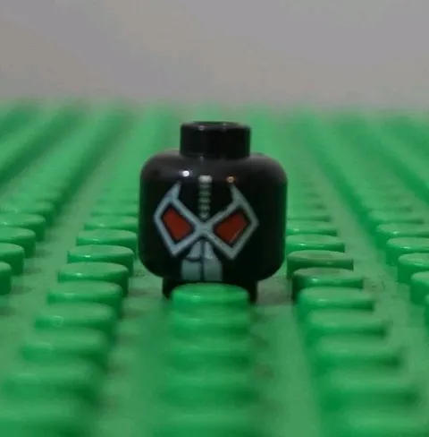 LEGO DC Bane Minifigure HEAD ONLY (Mask & Hose On Back Print) sh0009 Batman 6860
