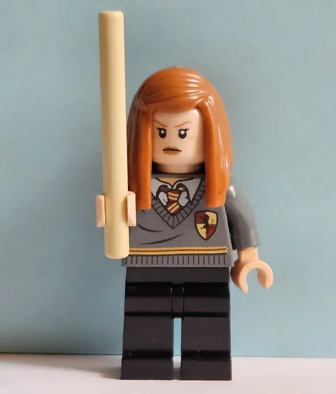 New Lego Harry Potter Ginny Weasley Minifigure with Wand  hp114  4841