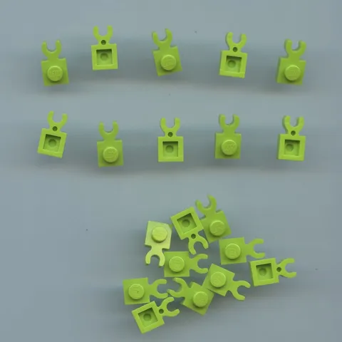 LEGO x 20 Lime Plate, Modified 1 x 1 with Open O Clip Thick (Vertical Grip) 4085