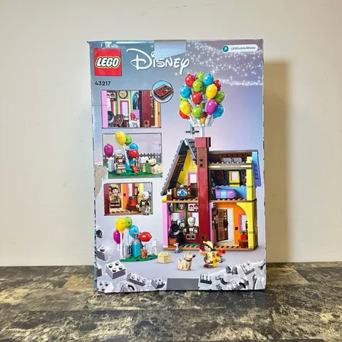 LEGO Disney 100 'Up' House 43217 Complete Set 598 Pieces Dug Russell Carl Open B