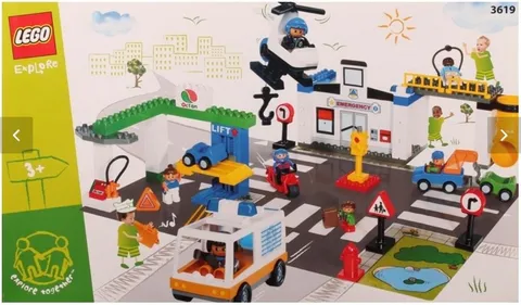 Hard To Find Vintage Lego Duplo Explore 3619 Traffic Town 2002 - New in Box!
