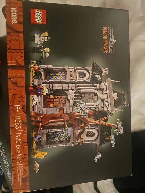 Lego Midnight Valley Collection Mayor Manor #11383 In Hand Ready To Ship Now