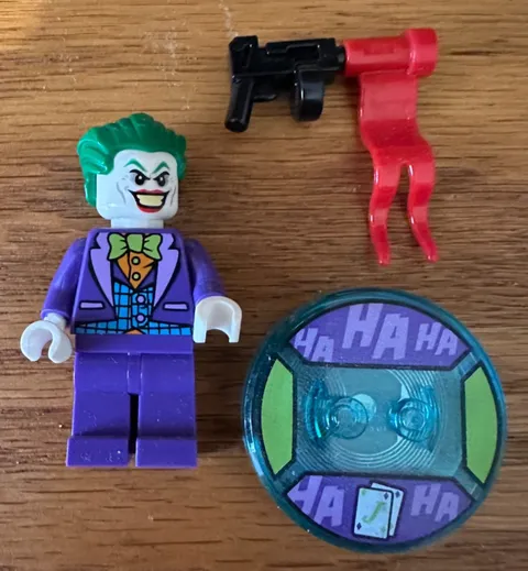 LEGO Dimensions DC Superheroes THE JOKER minifigure with disc