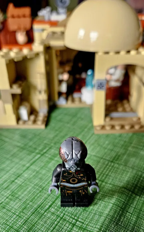 LEGO Star Wars 4-LOM Bounty Hunter Minifigure  