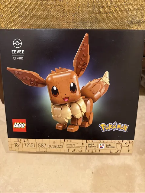 Lego Pokemon Eevee  587 Piece Building Set 72151